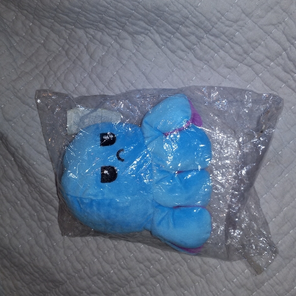 Reversible Octopus Plushie - Picture 1 of 2